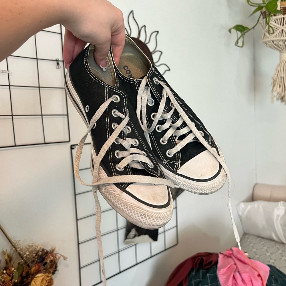 black converse